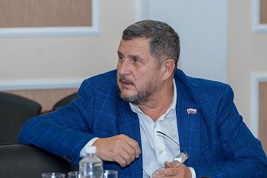 Первое осеннее заседание ЗС пройдет в октябре